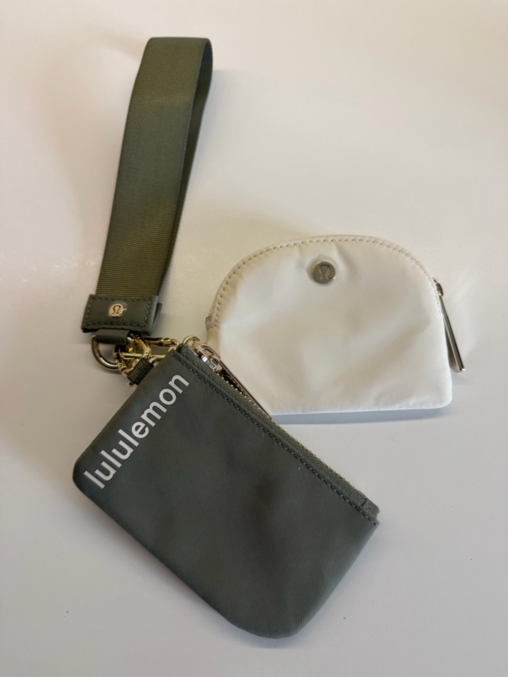 Lululemon dual key pouch